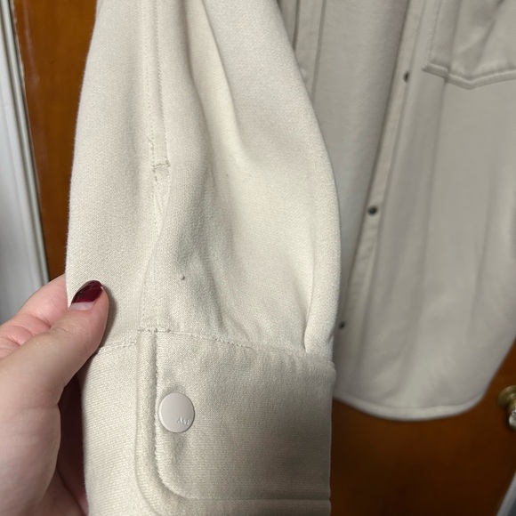 Abercrombie and Fitch Shacket - Picture 6 of 9